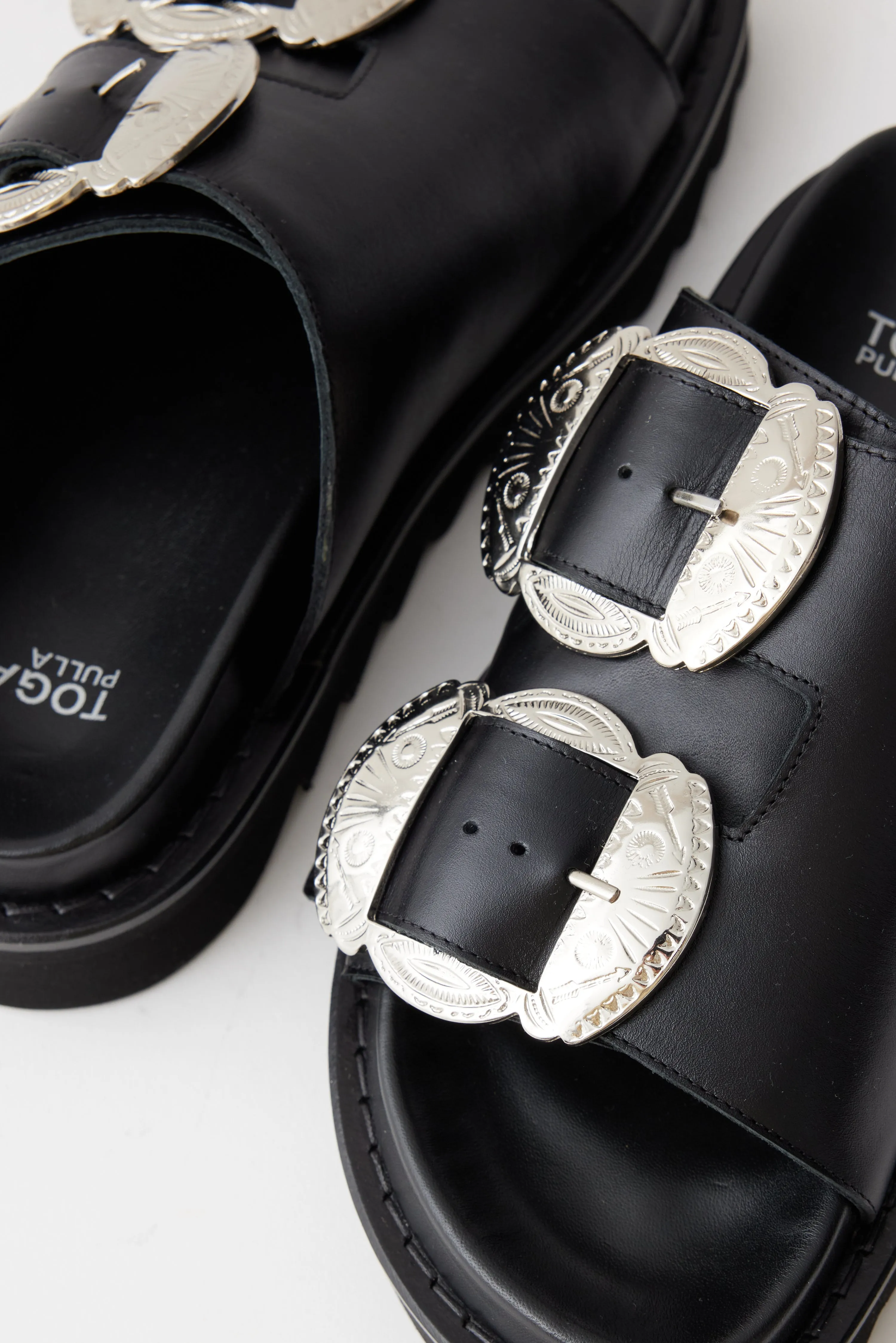 AJ1209 Puff Sandals