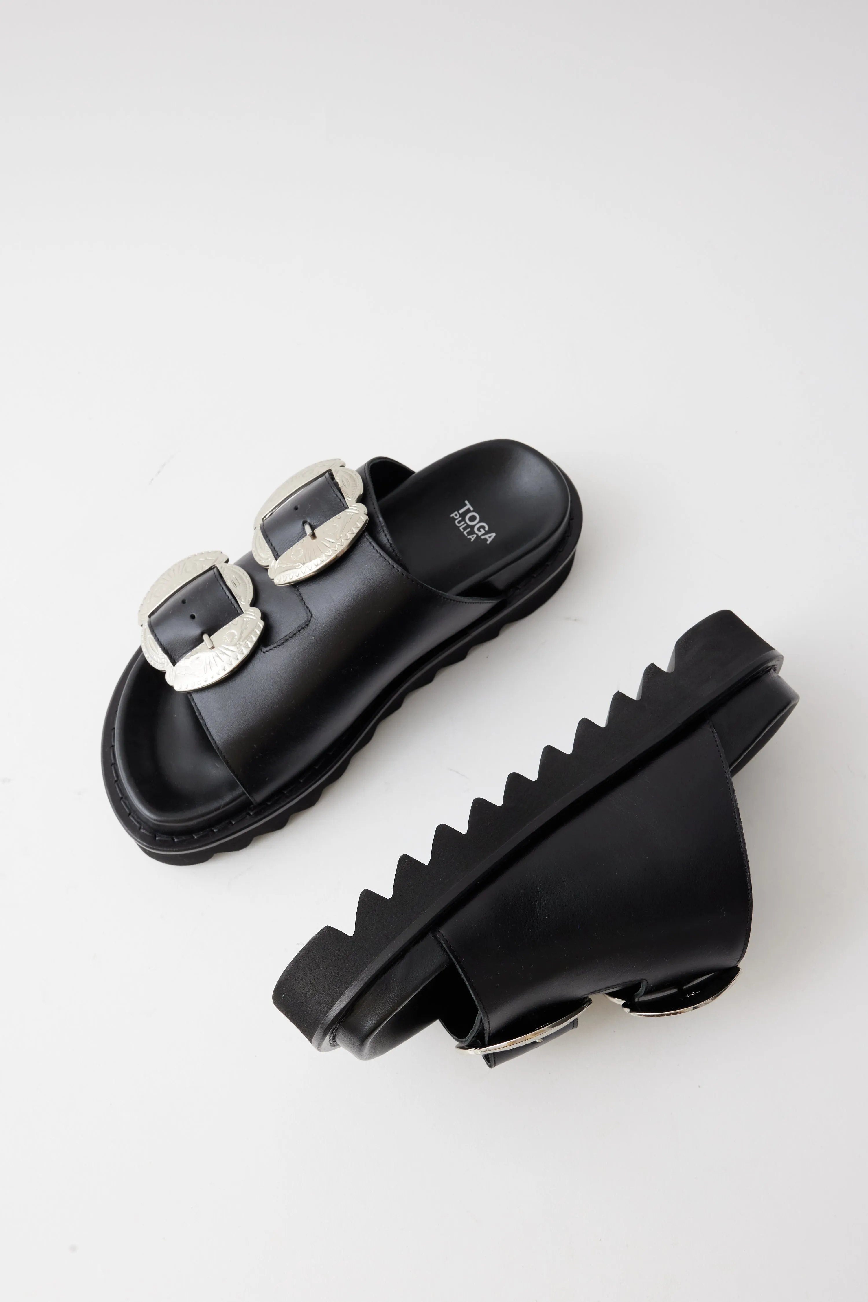 AJ1209 Puff Sandals