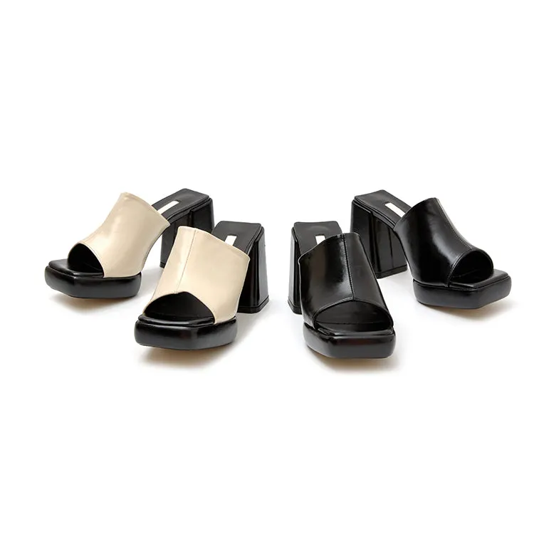AR-3112 Patent Leather Square Heeled Mule