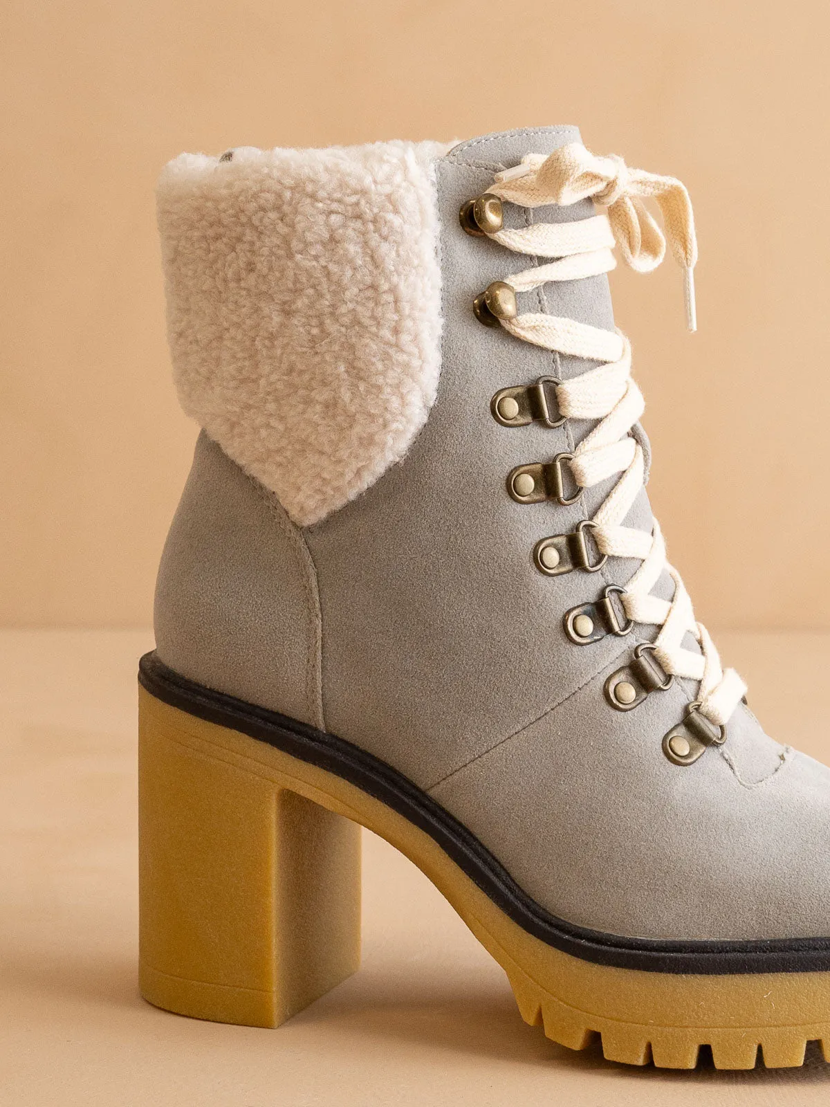 The Madilyn | Grey Platform Shearling Boots