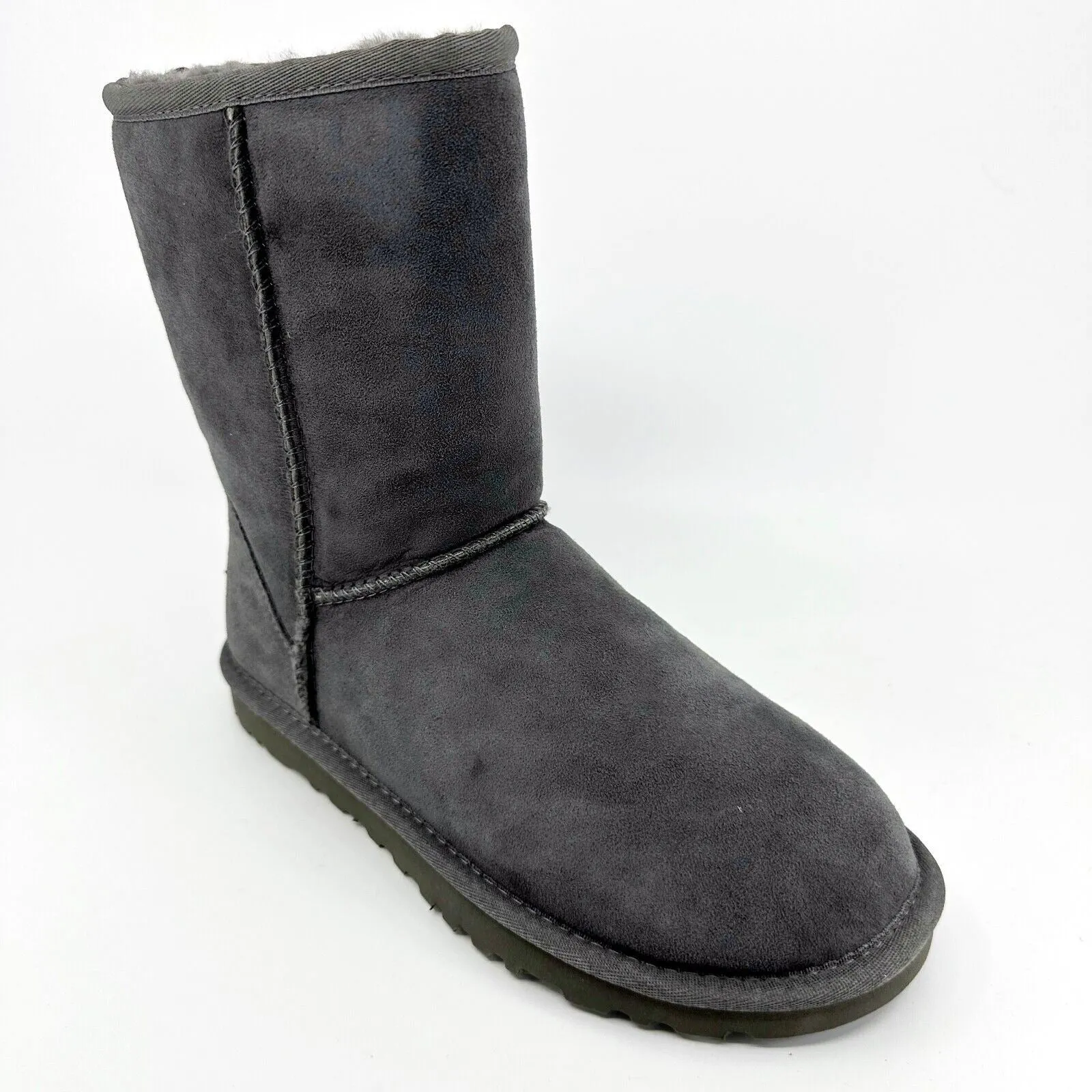 UGG Classic Short Grey Womens Size 6 Sheepskin Suede Boots