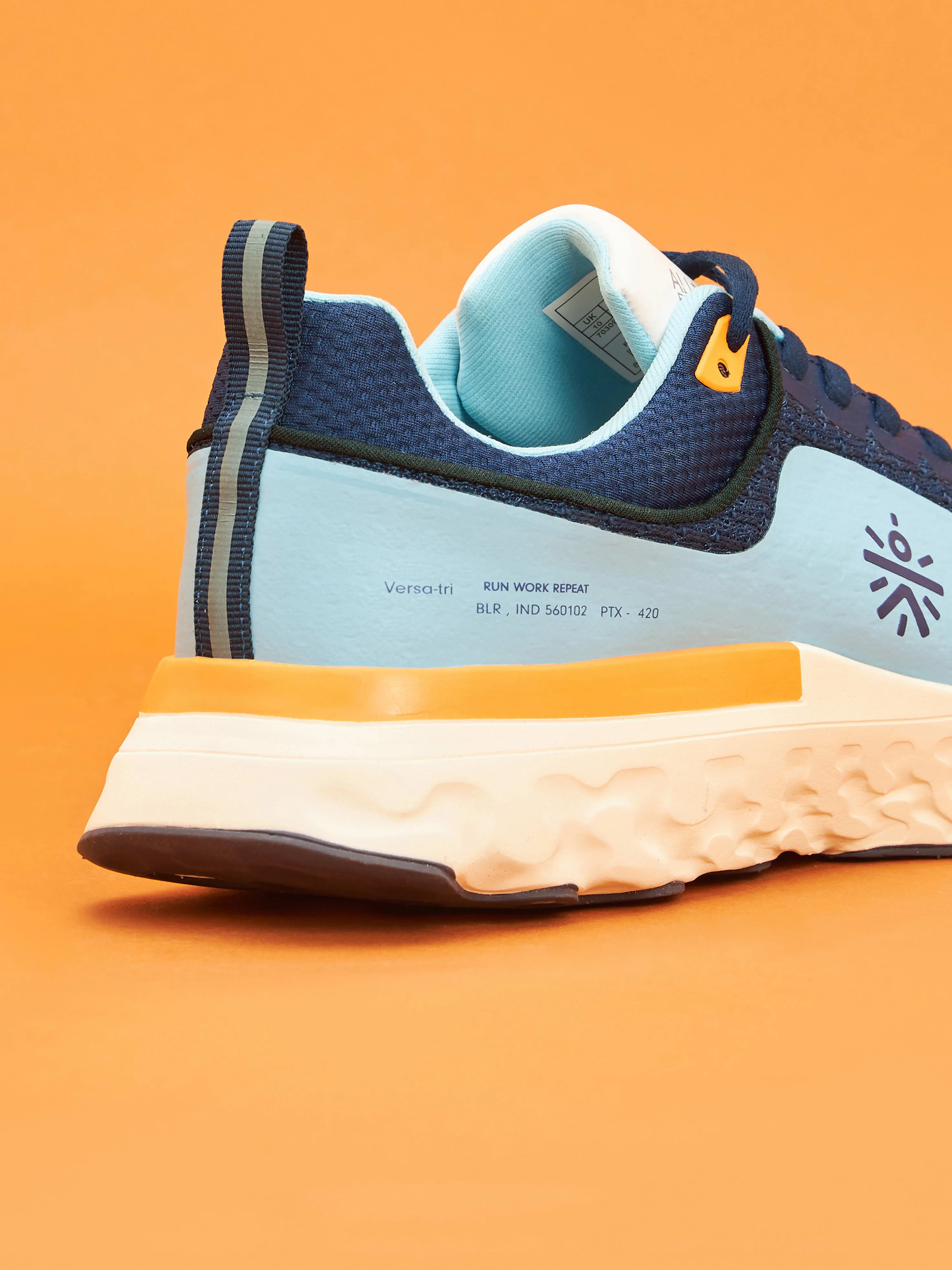 Versa Maze Men Running Shoes - Clay/Aqua
