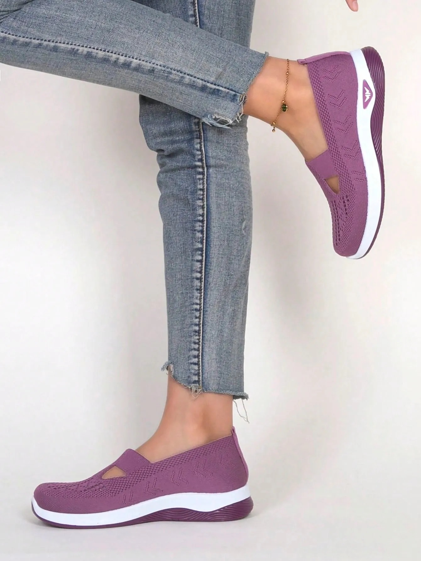 Women's Breathable & Comfortable Knitted Mesh Sneakers For Driving With Round Toe